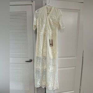 NWT Elegant Cream Lace Dress